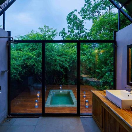 Makini Bush Camp, Yala Hotel Екстериор снимка